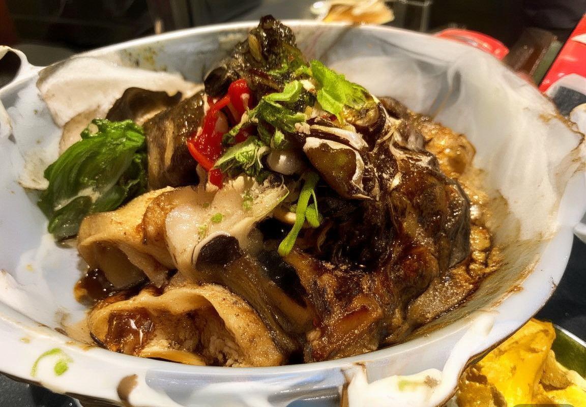 首钢女篮对阵八一女篮：新老势力巅峰对决，谁将笑傲联赛？(图1)